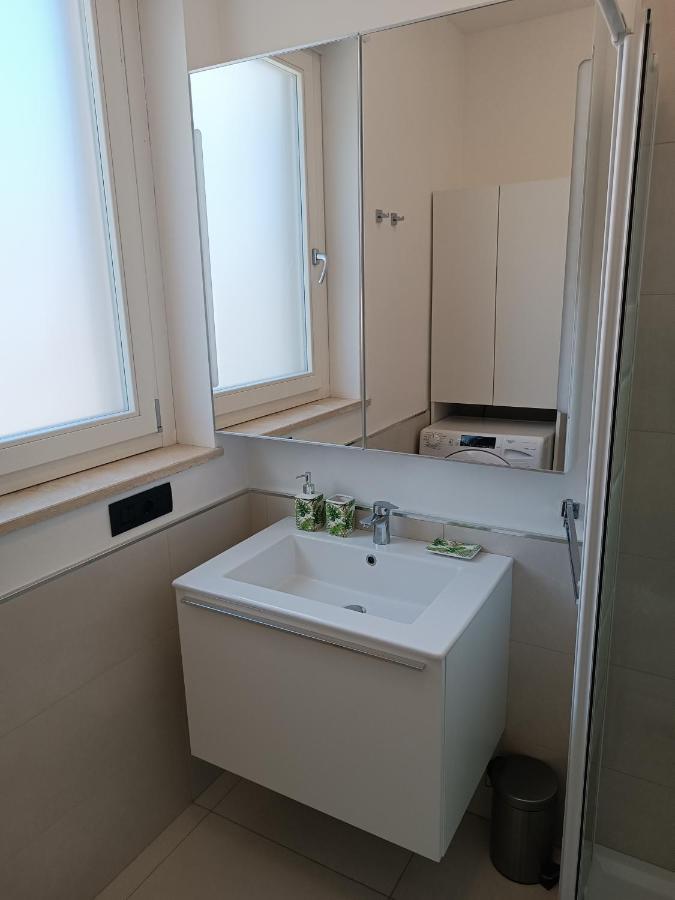 Appartamento Per 4, Metro B Monti Tiburtini, Ac, Wi-Fi โรม ภายนอก รูปภาพ